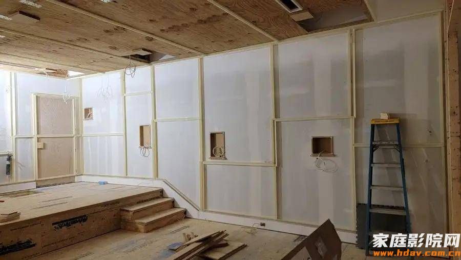 老外手搓发烧级影音室,IMAX感扑面而来(图7) 老外手搓发烧级影音室,IMAX感扑面而来(图7)