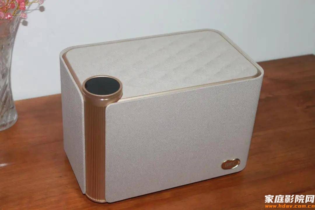 新玩具到手，支持全景声的无线音箱你见过吗？(图2)