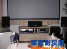 书房里的平民级HTPC多功能家庭影院影音室