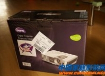 小房间家庭影院好选择：BenQ明基W1070短焦3D投影机开箱