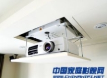 如何根据亮度选购家庭影院投影机